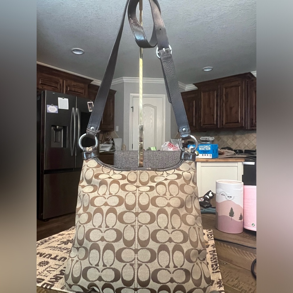Coach Brown and Tan Signature Shoulder Bag - Picture 2 of 7